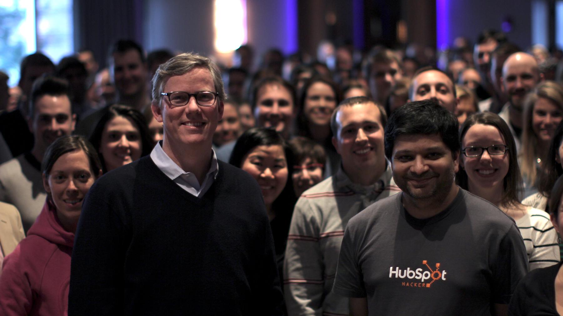 File:HubSpot Group Photo.jpg - a group of people standing in a crowd of people